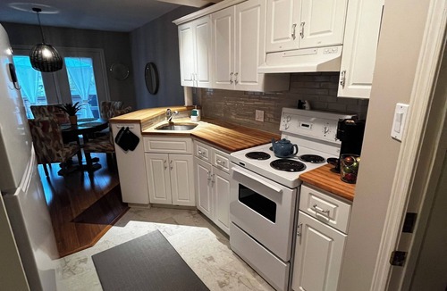 Waterloo Apartment | Charming Hideaway: 1-bedroom Apartment
