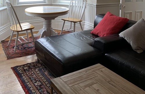 Thorndale Apartment | Charming Luxurious 3 Bedroom Apartment