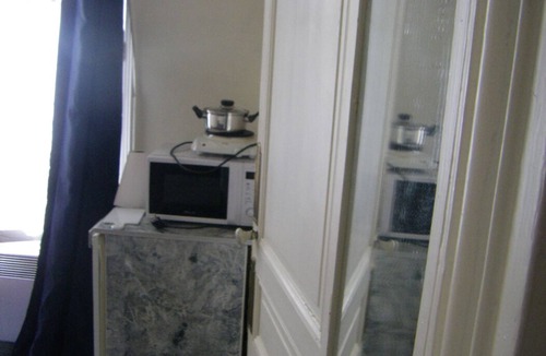 Madeleine Apartment | Charming maid's room in the eighth arrondissement
