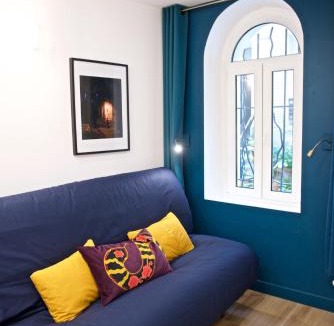Epinettes Apartment | CHARMING Parisian Apartment WITH AIR CONDITIONING - CLIMATISATION & 2 BEDROOMS - Batignolles PARIS
