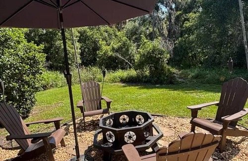 River Ranch RV Rental | Charming RV lot in River Ranch Rv Resort for a peaceful getaway