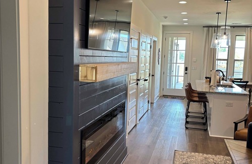 Auburn House | Charming & Spacious Townhome on North College Street in Auburn