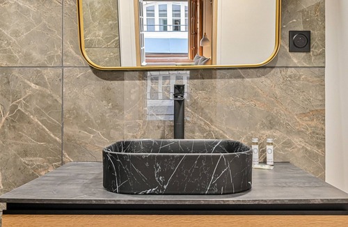Sorbonne Apartment | Charming Studio Bievre Notre Dame 47