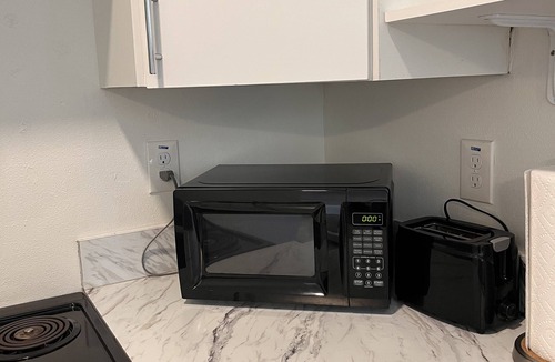 Ybor City Apartment | Charming studio in awesome Tampa with WiFi, AC