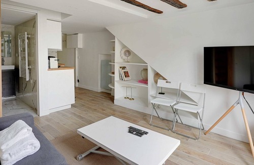 Quartier Sainte-Avoye Apartment | Charming studio near les Halles - Mobility lease