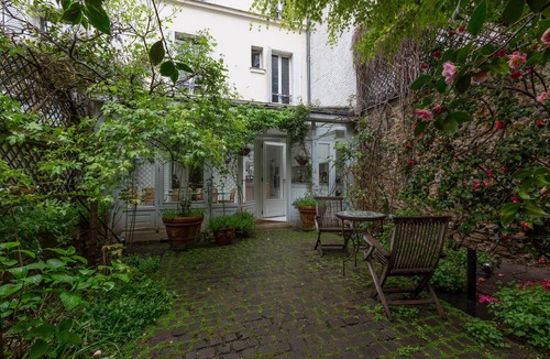 Parc-de-Montsouris House | Charming Townhouse near Parc Montsouris, by Veeve