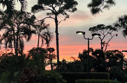Sarasota Villa | Charming Villa in peaceful community minutes to Siesta Key