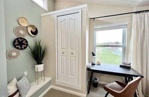 Cicero Apartment | Cheerful Oneida Lake House