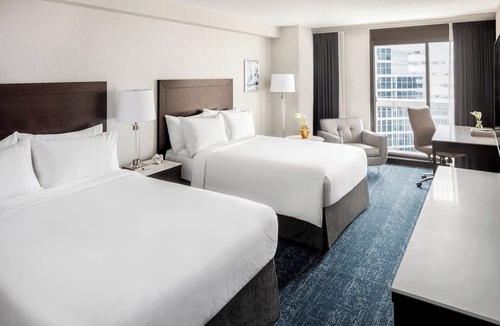 Bay Street Corridor Hotel | Chelsea Hotel, Toronto