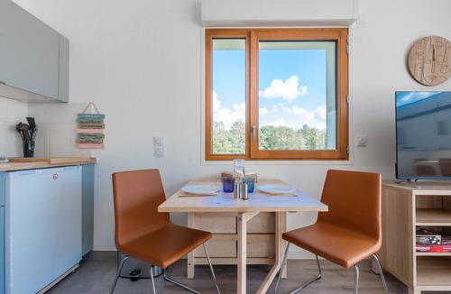 Magny-le-Hongre Apartment | Chez André by Plaza proche Disneyland Paris