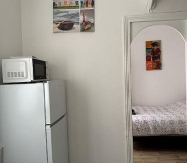 Villejuif Apartment | Chez Bleu