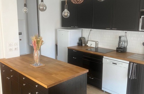 Montrouge Apartment | Chez Lili et David, just outside Paris