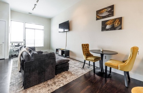 Norristown Apartment | Chic 2-bedroom apartment with WiFi, AC in fabulous Norristown