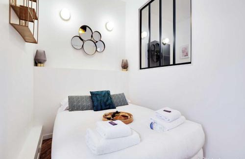 Charonne Apartment | Chic apartment in Paris for couple