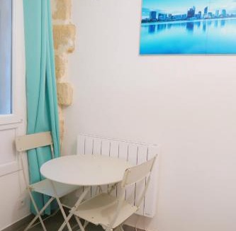 Les Halles Apartment | Chic & Modern Studio in Centre Paris Rambuteau