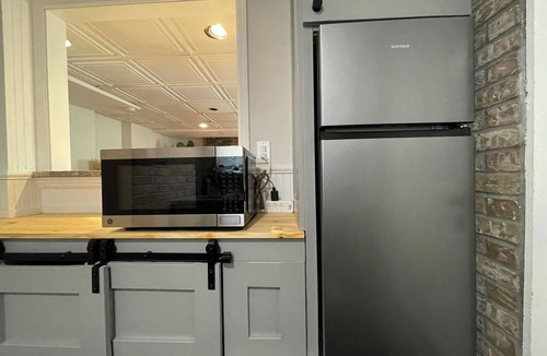 Nyack Apartment | Chic Private Retreat in Prime Nyack Location. Walkable to dining & boutiques.