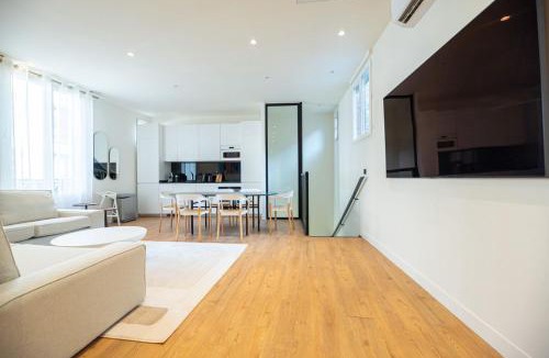 Clichy Apartment | CIA - Chic Flat with AC few steps from Paris