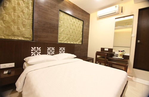 Dadar East House | City Guest House