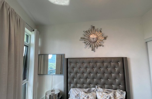King West Village Condo | CityView Toronto CN Tower Waterfront