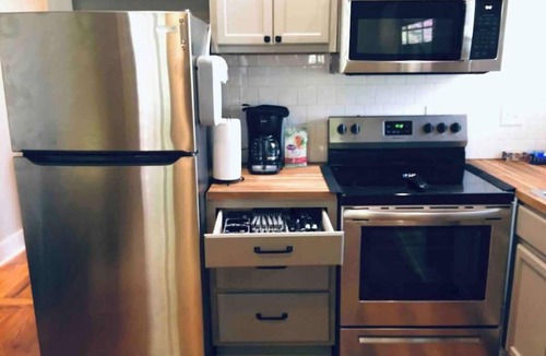 Montgomery House | Civil Rights Trail Townhome - Near Historic Sites