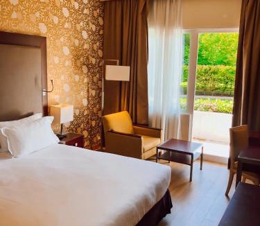 Roissy-en-France Hotel | Clarion Paris CDG Airport