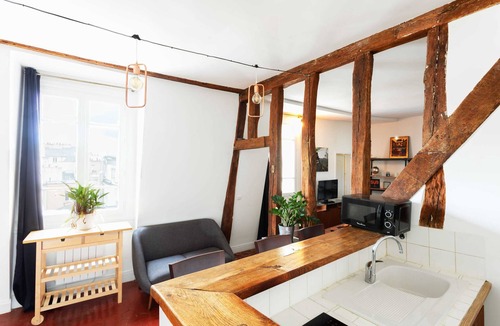 Strasbourg -Saint-Denis Apartment | Classic 1BR in the Heart of the Montorgueil Area
