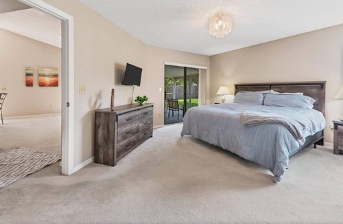 Valrico House | Clean and Cozy Family Home - 2 Kings - Coffee Bar