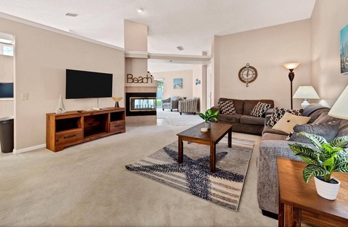 Valrico House | Clean and Cozy Family Home - 2 Kings - Coffee Bar