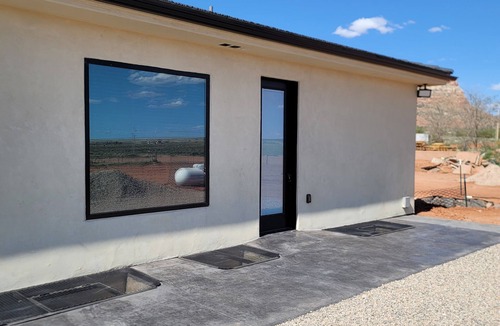Cane Beds Apartment | Clean, New, Modern Casita, great midway point to Nation Parks