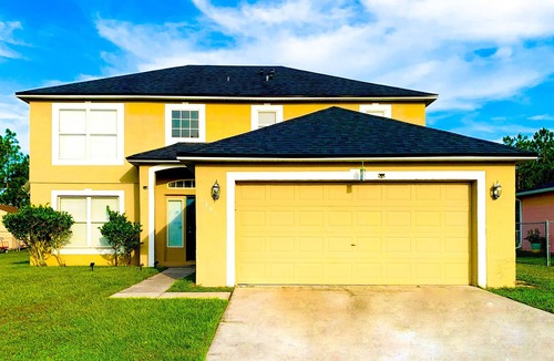 Poinciana House | Close 2 Disney - Free Coffee, Wine + Game room & BBQ Grill