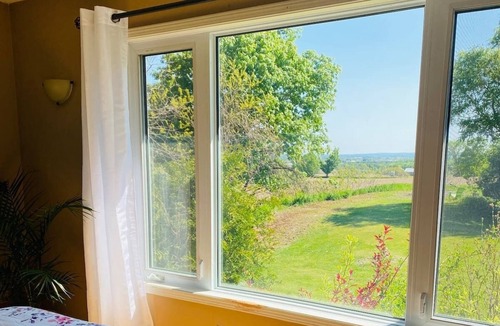 Clearview House | Close to Creemore, Wasaga, Mad River Golf, Blue Mtn!