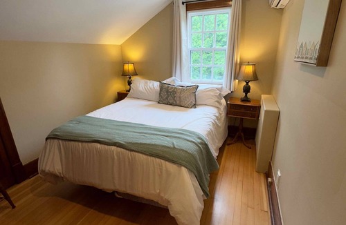 Southampton House | Close to the beach and downtown