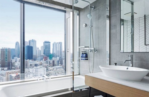 Hyakunincho Hotel | Cloud-Level Bunk Room Escape in Affordable Hotel WiFi AC Gym laundromat Shinjuku