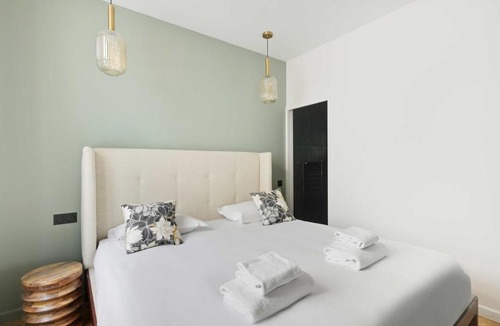 Quartier du Faubourg-Montmartre Apartment | CMG La Fayette - Montmartre