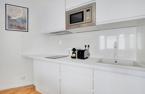 18th Arrondissement Apartment | CMG Poissonniers