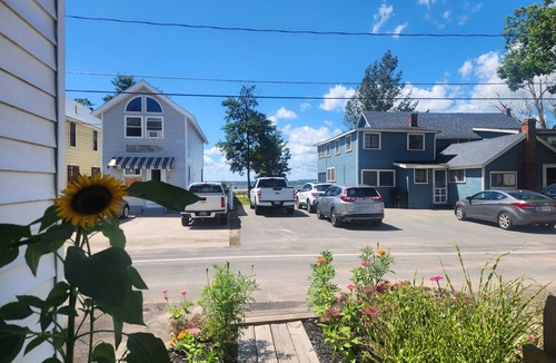 Sylvan Beach House | Come enjoy the best of the Beach!