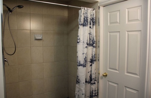 Halton Hills House | Come relax at our country oasis, close to Toronto, Lake Ontario & Niagara