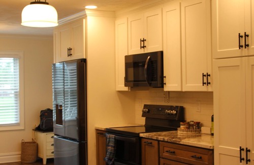 Zion House | Come relax at the Manor at Springfield, close to Penn State, Golf and Downtown