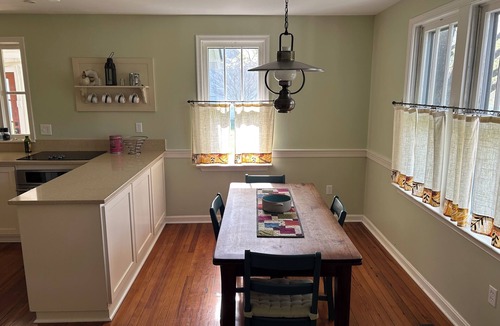 Denton Cottage | Come stay at Lyford Landing Farm.Relax while being embraced by farm fields.