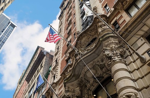 Koreatown Hotel | Comfort and Convenience! 3 Classy Units, Short Drive to Madison Square Garden