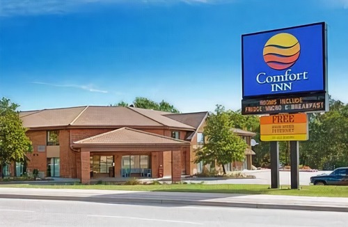 North Bay Hotel | Comfort Inn Airport