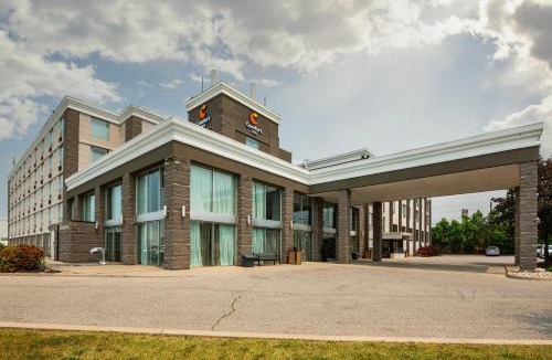 Etobicoke Hotel | Comfort Inn & Conference Centre Toronto Airport