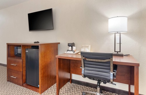 Revloc Hotel | Comfort Inn Ebensburg