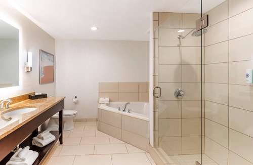 Verona Hotel | Comfort Inn & Suites Verona at Turning Stone Resort Casino