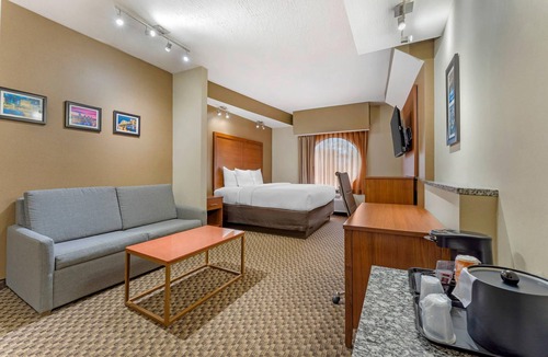 Monroeville Hotel | Comfort Suites Monroeville - Pittsburgh East