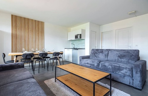 Les Lilas Apartment | Comfortable family apartment near Paris