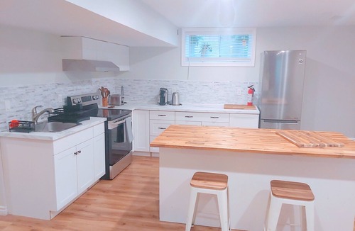 Elora Apartment | Comfortable one-bedroom apartment in Elora! Minutes to downtown & Gorge park!