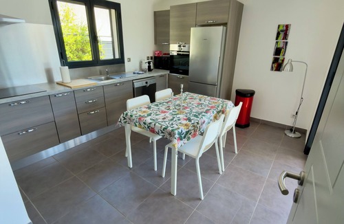 Aleria Villa | Comfortable villa with heated pool and spa between sea and mountains