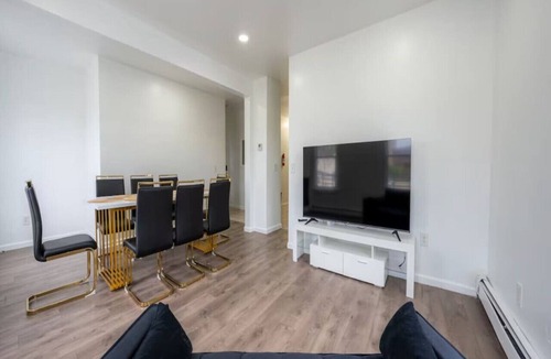 Passaic House | Comfy Family Home - Near NYC!
