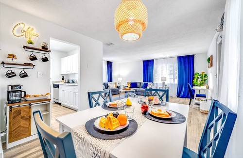 Survey Creek Apartment | Condo in Peaceful Area - Palm Wave Says